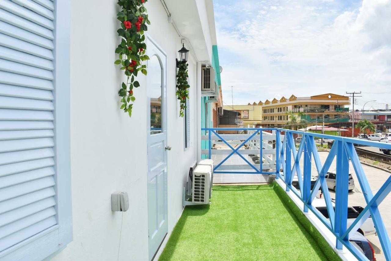 Ocean House Semporna Exterior foto